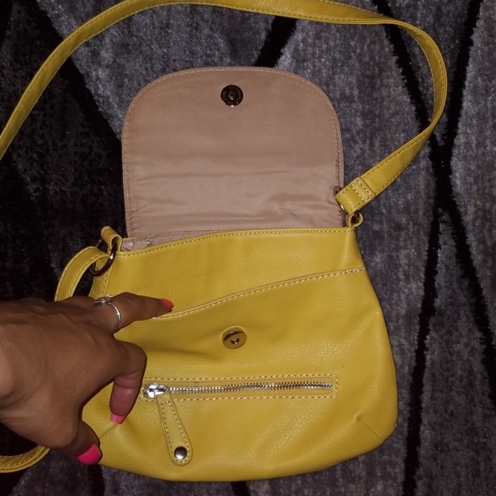 💛 Nine West Crossbody Purse - Picture 5 of 5